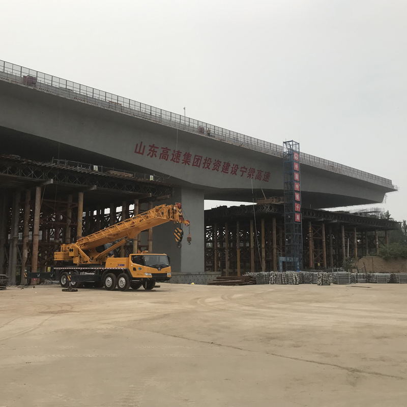 2.2万吨董梁高速跨京九线转体梁